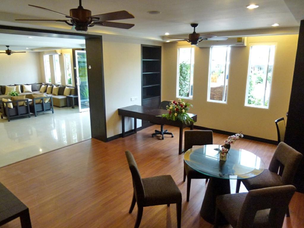 Sinsuvarn Airport Suite Hotel Bangkok Eksteriør bilde
