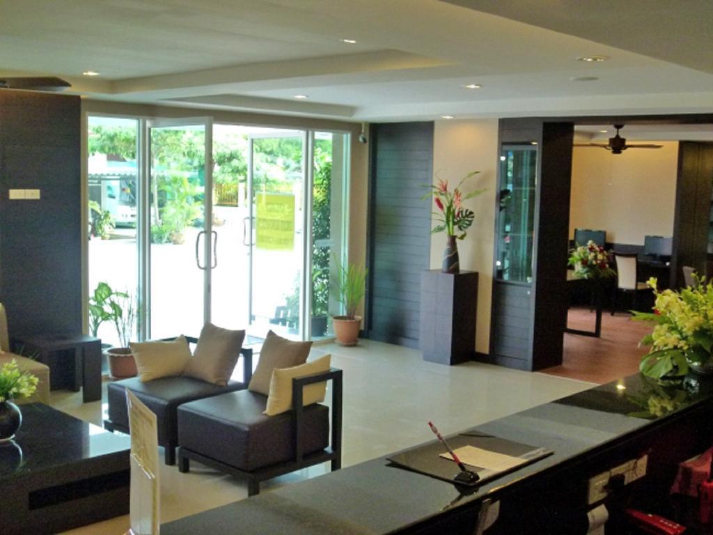 Sinsuvarn Airport Suite Hotel Bangkok Eksteriør bilde